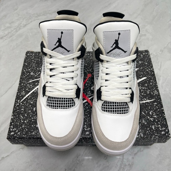 Brand New Retro 4 Military Black -Men’s Sneakers Trainers-White/Light Grey/Black - Picture 2 of 6